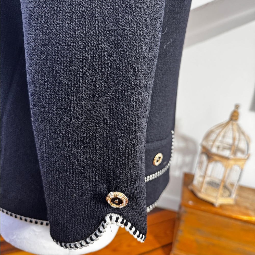 St. John Collection Black Blazer with White Trim - Picture 9 of 12